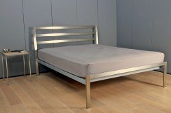 Кровать 002